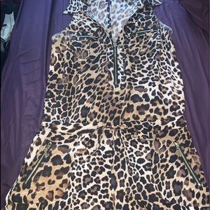 Cache leopard romper size M